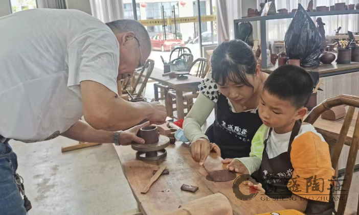 炎炎夏日，葛盛陶庄陶艺课堂火热开班中