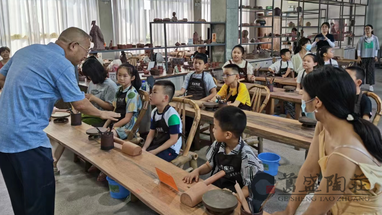 亲子火热季，暑期紫砂体验云集葛盛陶庄