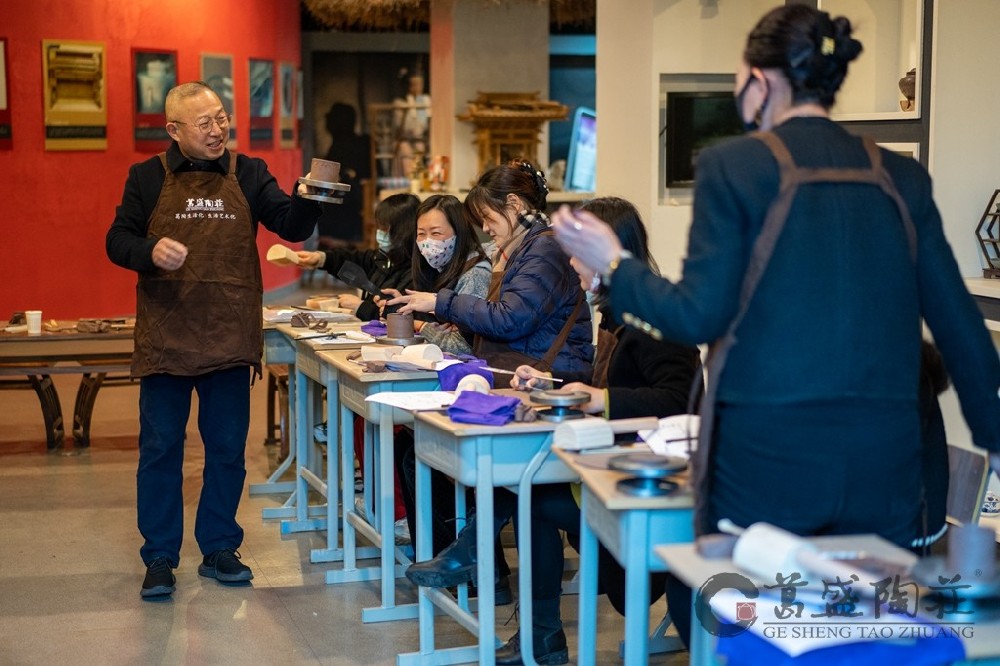 【非遗文化•匠心传承】宜兴紫砂非遗走进上海校园